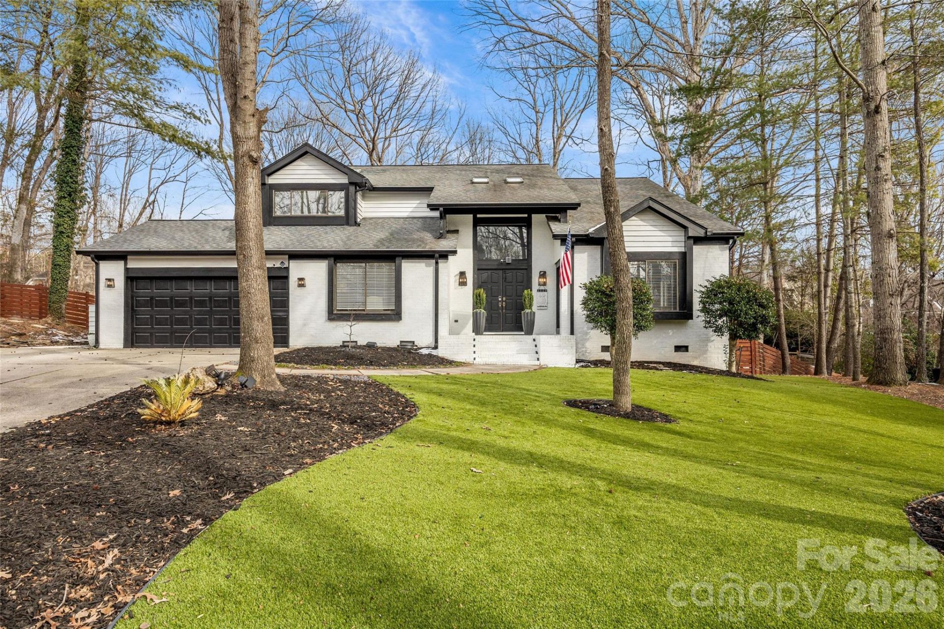 9562 Hunting Court, Matthews, NC 28105 Main Photo