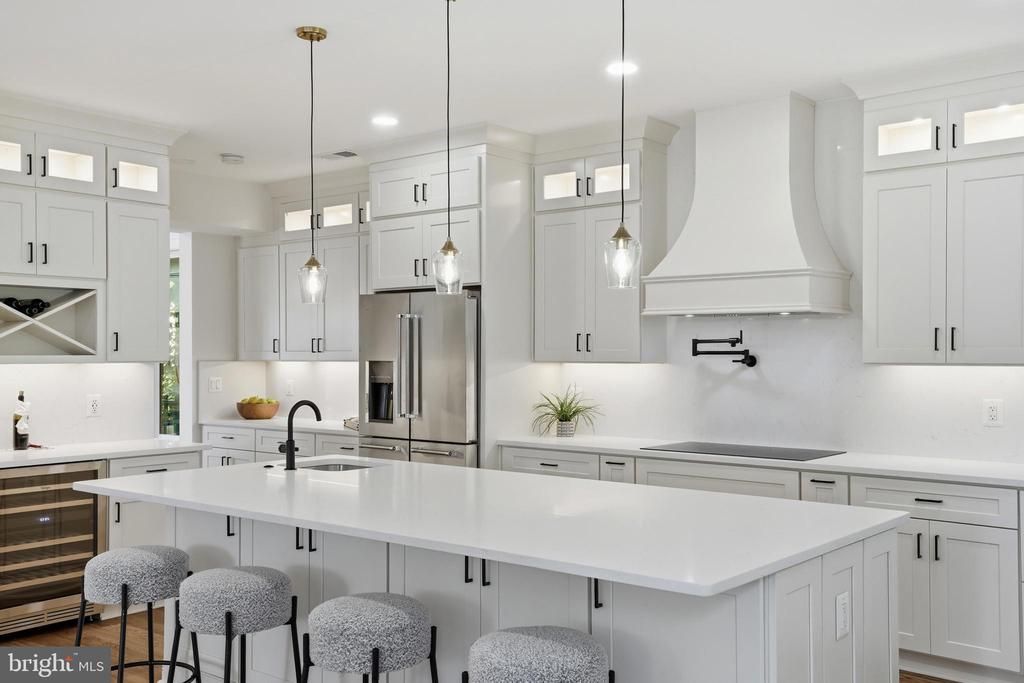 132 N EARLEY STREET, ALEXANDRIA, VA 22304