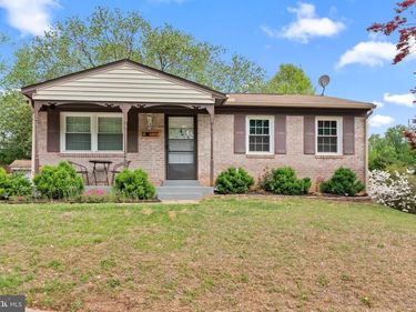 4962 LINSEY COURT , WOODBRIDGE, VA 22193