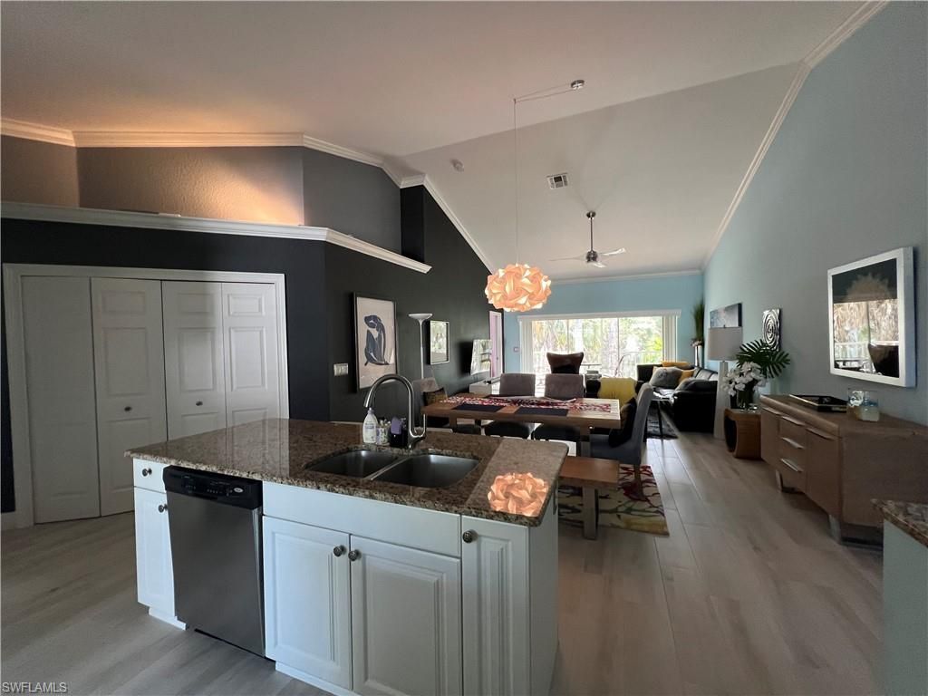 1095 Partridge Cir , Unit 201, Naples, FL 34104 Photo