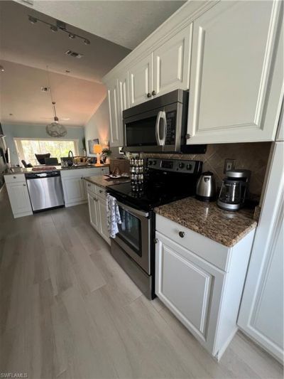 1095 Partridge Cir , Unit 201, Naples, FL 34104 Photo