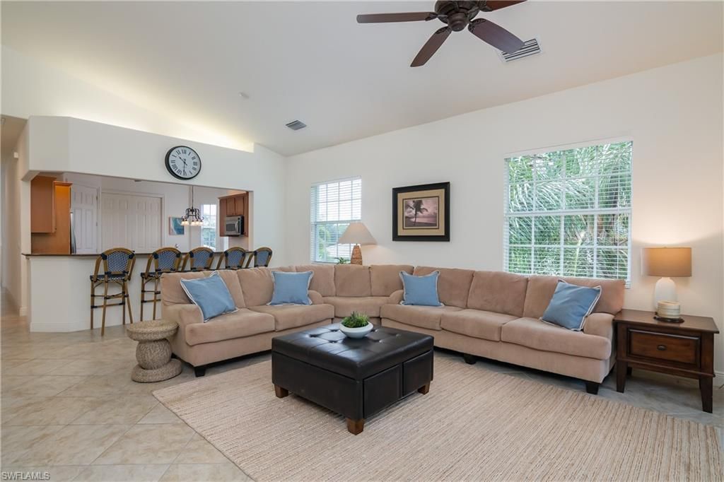7845 Hawthorne Dr, Unit 903, Naples, FL 34113 Photo