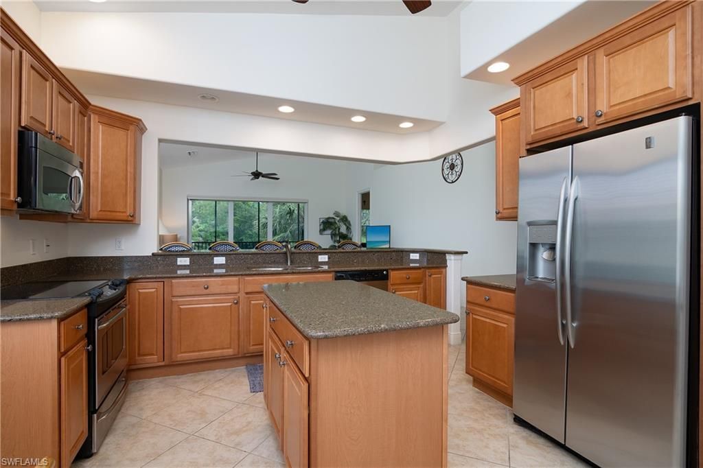 7845 Hawthorne Dr, Unit 903, Naples, FL 34113 Photo