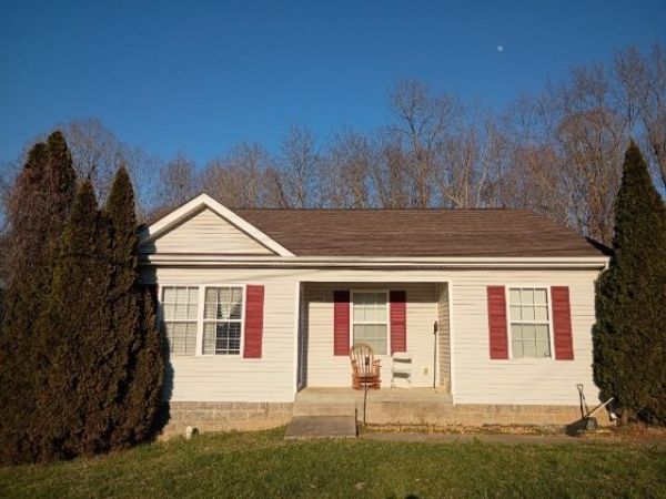 2948 Core Dr , Clarksville, TN 37040