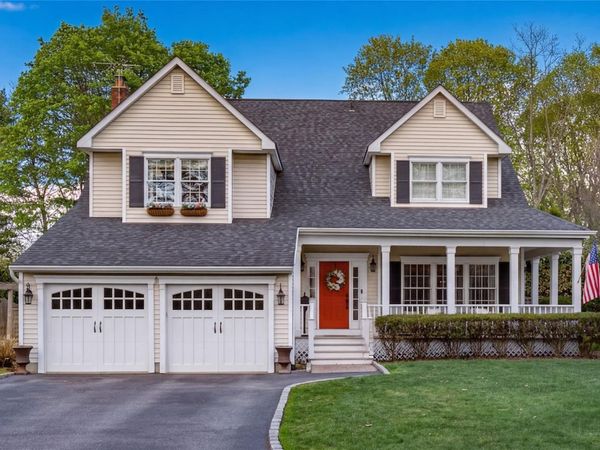 119 6th Street, Saint James, NY 11780