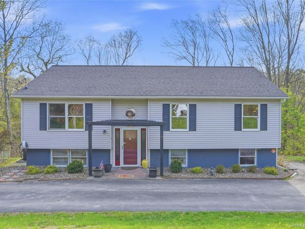 6 Taber Place, Marlboro, NY 12542