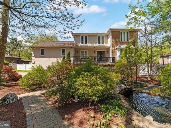 11 N WOODLEIGH DRIVE, CHERRY HILL, NJ 08003