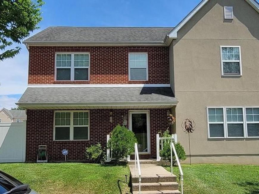 3718 Merrick Road, Philadelphia, PA 19129 Main Photo