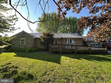7824 MOLLY PITCHER HIGHWAY, SHIPPENSBURG, PA 17257
