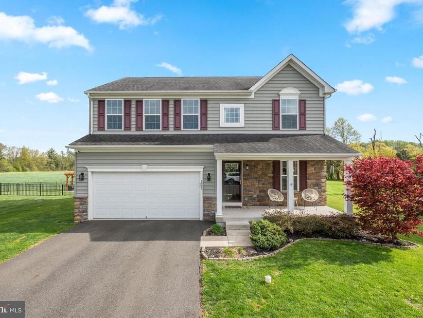 1909 Alamingo Drive, Quakertown, PA 18951 Main Photo