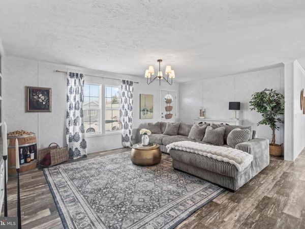 6 SOUTHWIND CIRCLE, JACKSON, NJ 08527