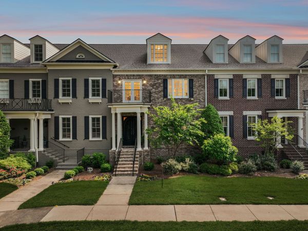 9511 Coronet Ln, Brentwood, TN 37027
