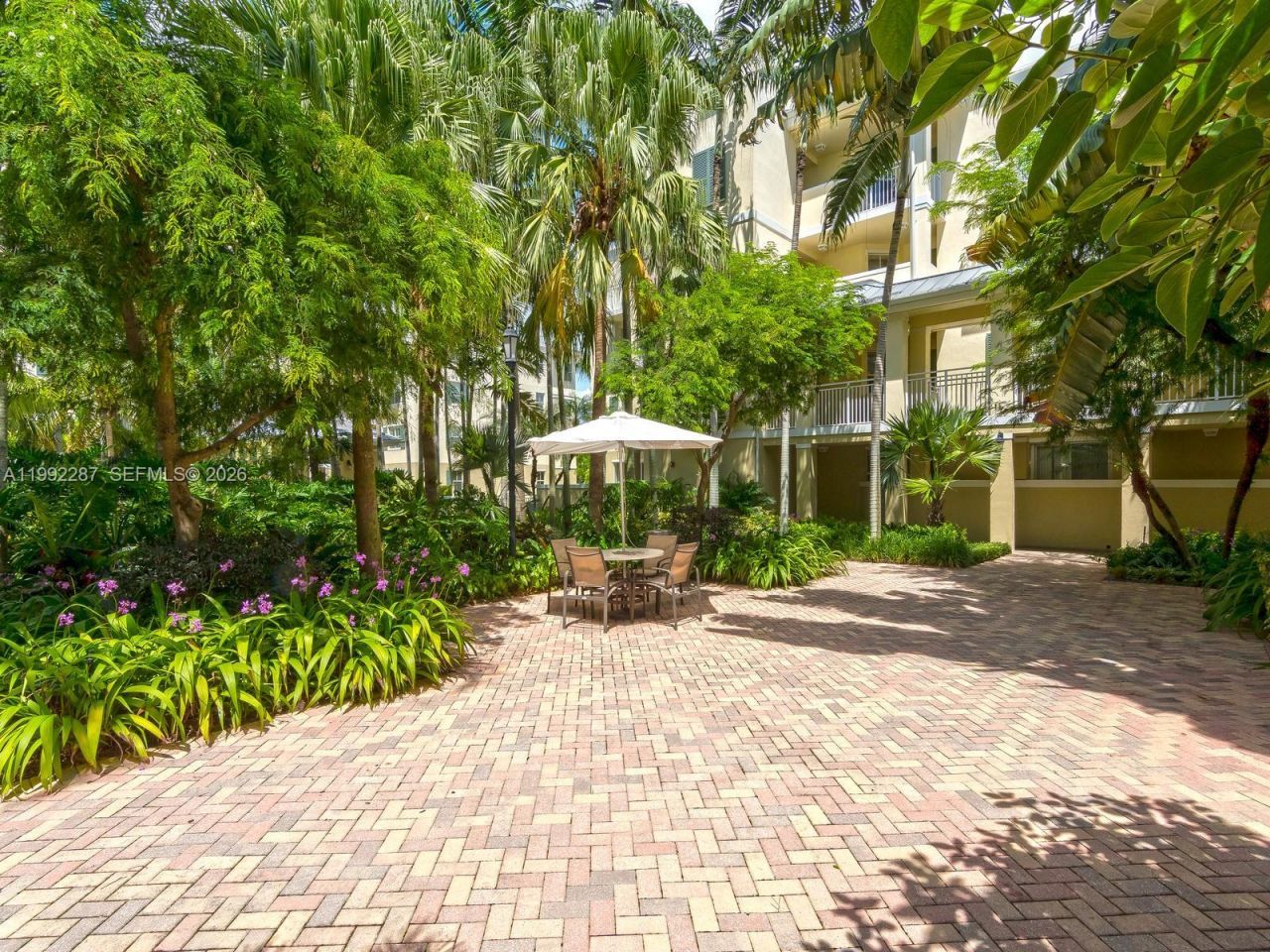 7542 SW 102nd St, Unit 209, Pinecrest, FL 33156 Photo