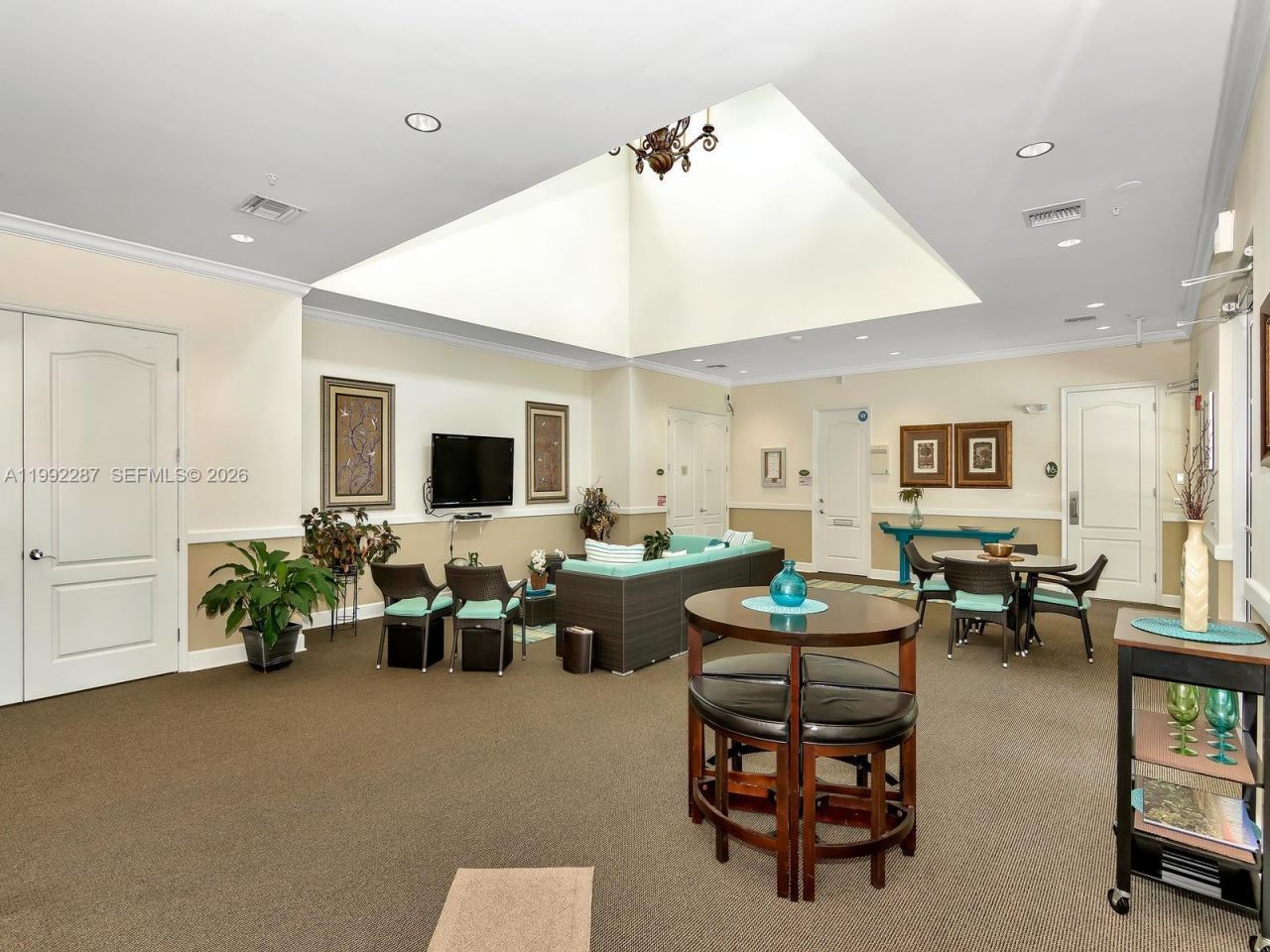 7542 SW 102nd St, Unit 209, Pinecrest, FL 33156 Photo