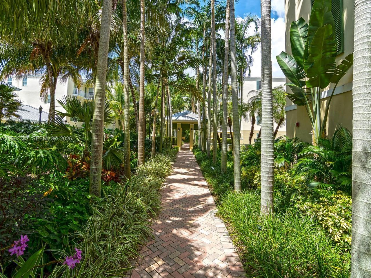 7542 SW 102nd St, Unit 209, Pinecrest, FL 33156 Photo