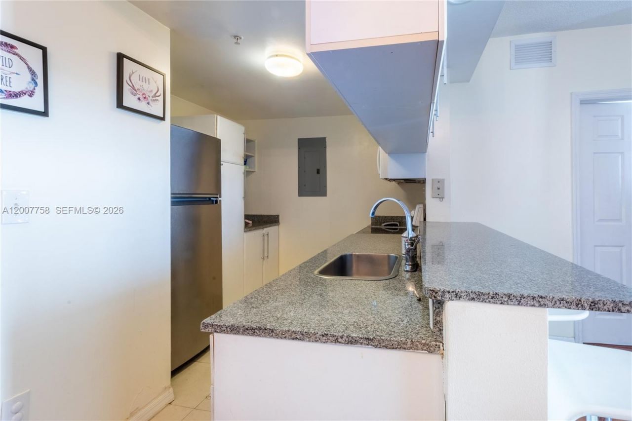 275 NE 18th St , Unit 1110, Miami, FL 33132 Photo