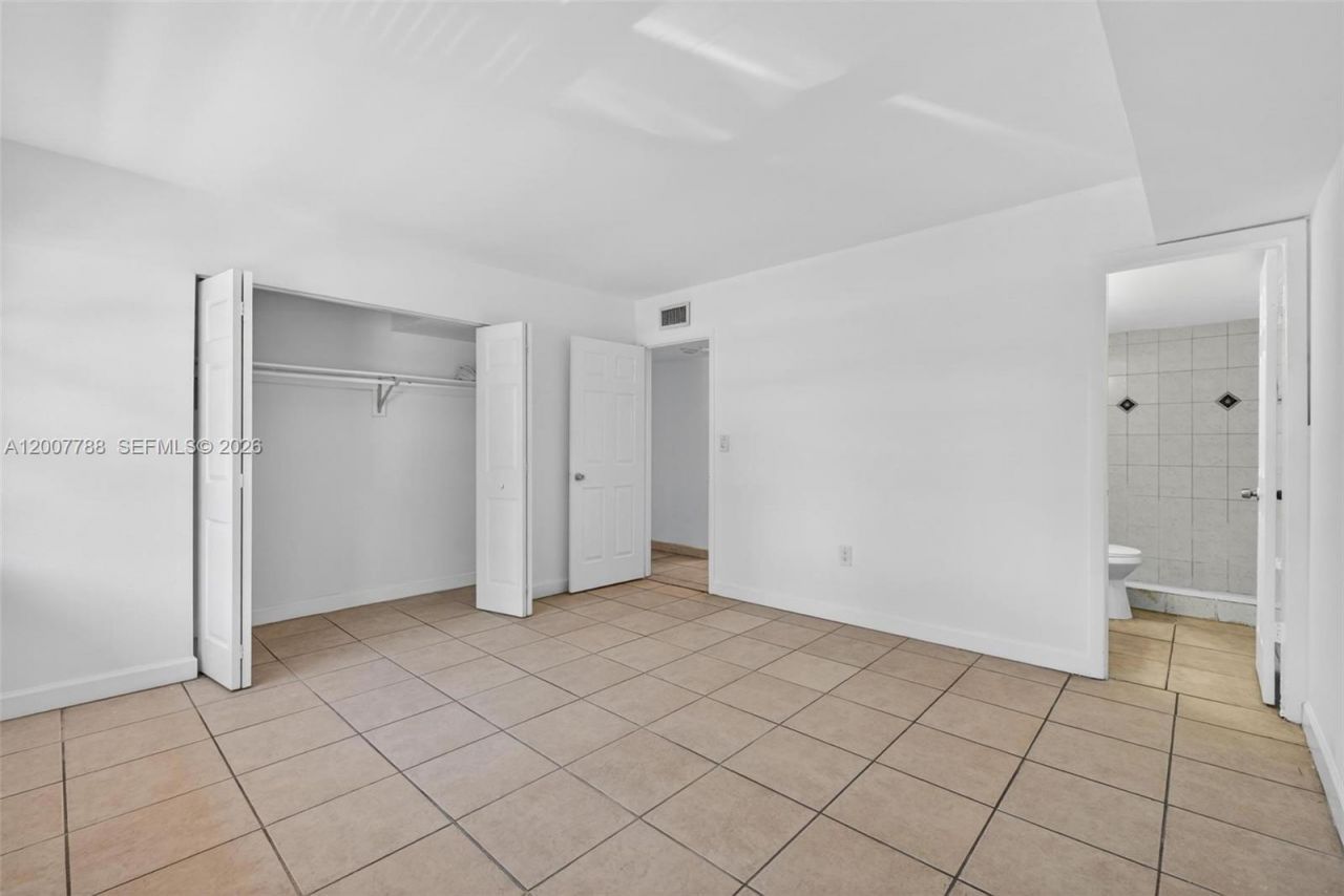 240 NW 107th Ave, Unit 104, Miami, FL 33172 Photo