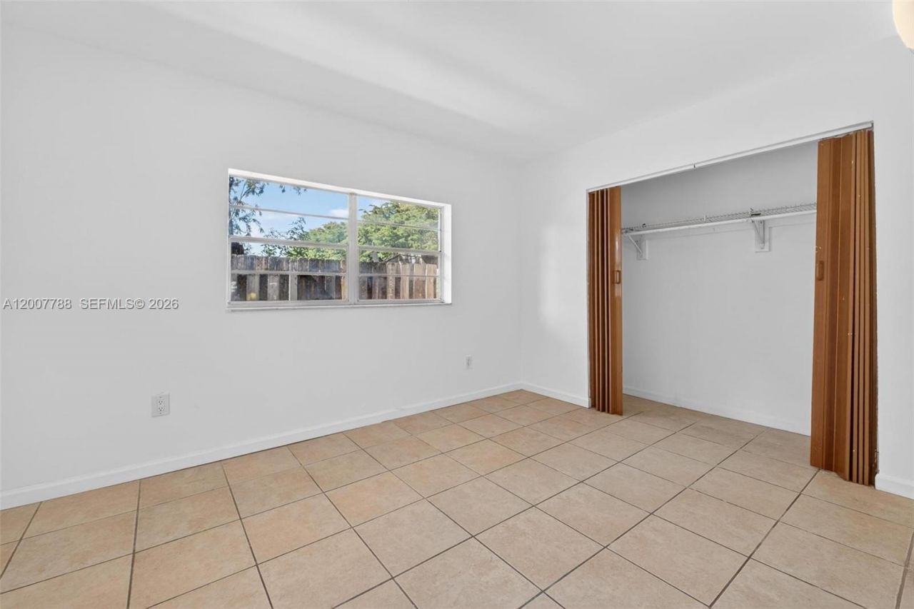 240 NW 107th Ave, Unit 104, Miami, FL 33172 Photo