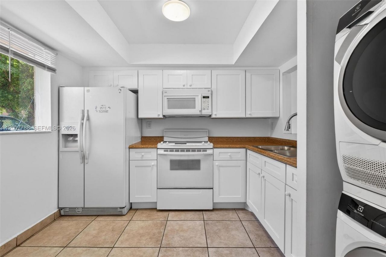 240 NW 107th Ave, Unit 104, Miami, FL 33172 Photo