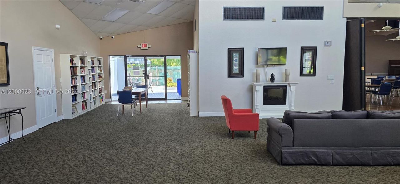 8310 Sands Point Blvd, Unit L110, Tamarac, FL 33321 Photo