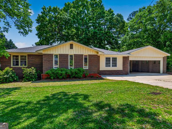 121 N Chilton Crescent, Lagrange, GA 30240