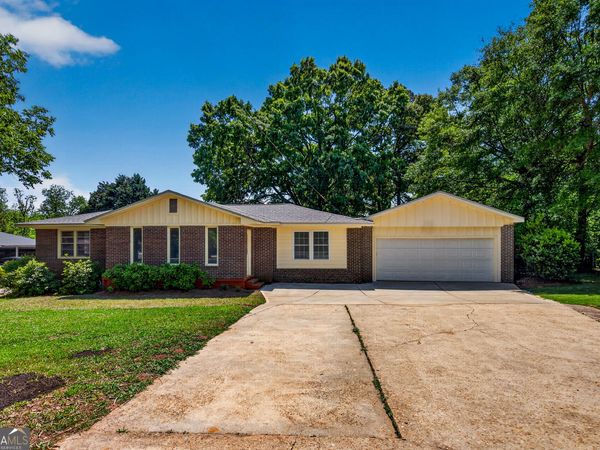 121 N Chilton Crescent, Lagrange, GA 30240