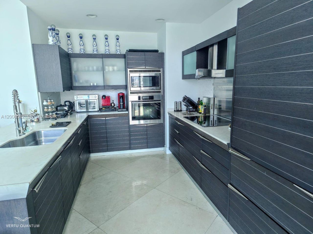 200 Biscayne Boulevard Way, Unit 5001, Miami, FL 33131 Photo