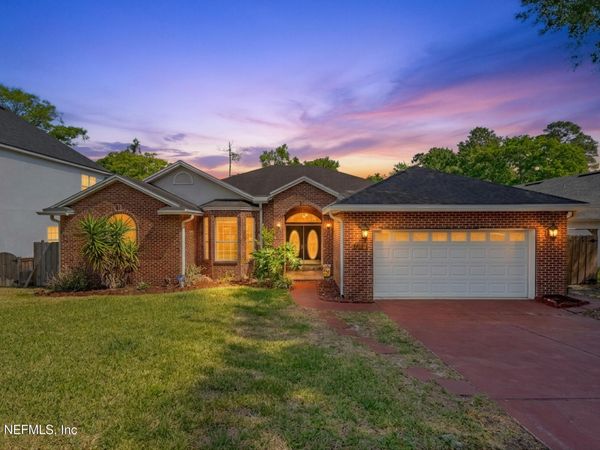 6057 WINDING BRIDGE Drive, Jacksonville, FL 32277