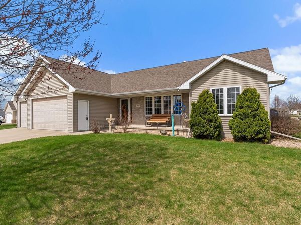 1842 Turquoise TRAIL, BELLEVUE, WI 54311