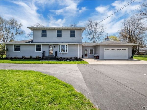 3878 Lockport Road, Sanborn, NY 14132