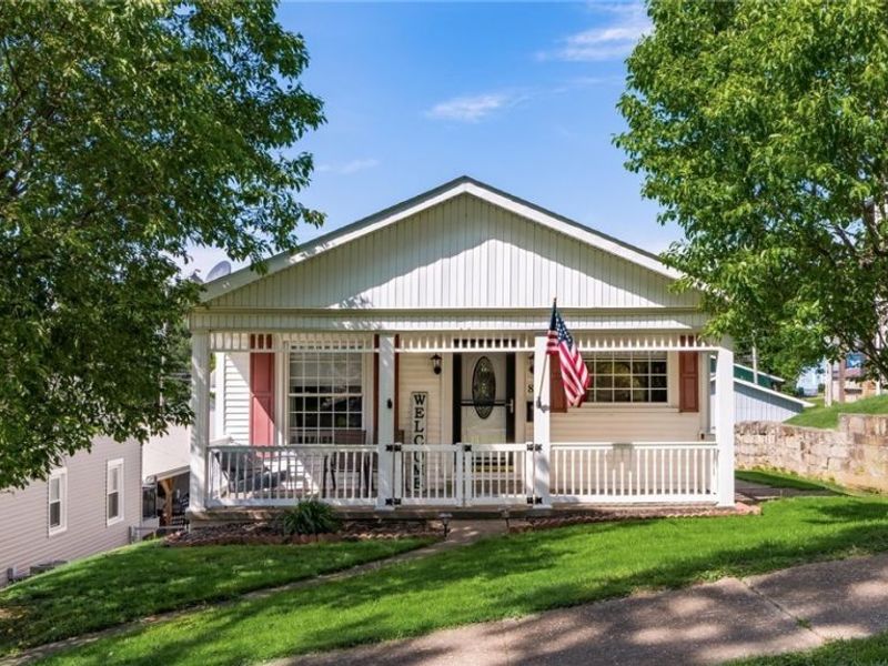 821 Stewart Avenue, Cambridge, OH 43725 Photo 3