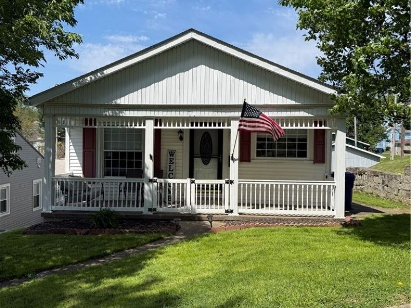 821 Stewart Avenue, Cambridge, OH 43725 Photo 7