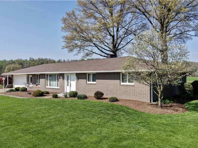 7090 Winfield Strasburg Road NW, Strasburg, OH 44680 Photo 2