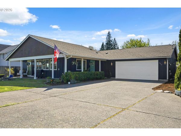 624 N Pershing ST, Mt. Angel, OR 97362