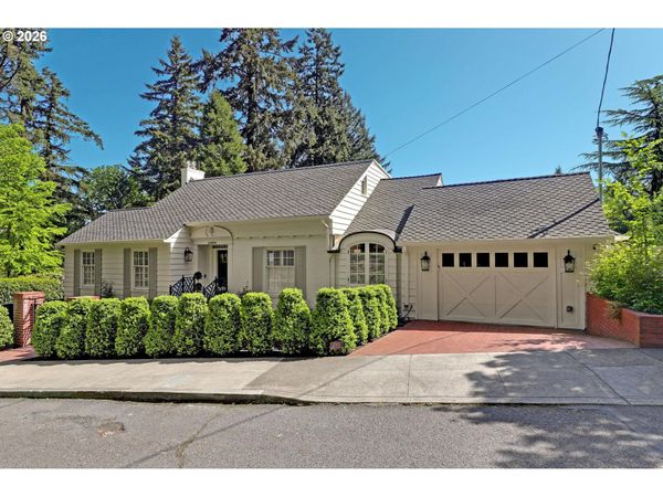 2490 SW ARDEN RD, Portland, OR 97201