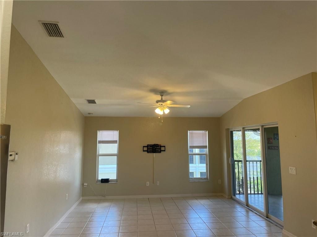 10031 Lake Cove Dr, Unit 302, Fort Myers, FL 33908 Photo