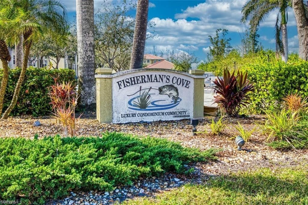 10031 Lake Cove Dr, Unit 302, Fort Myers, FL 33908 Photo