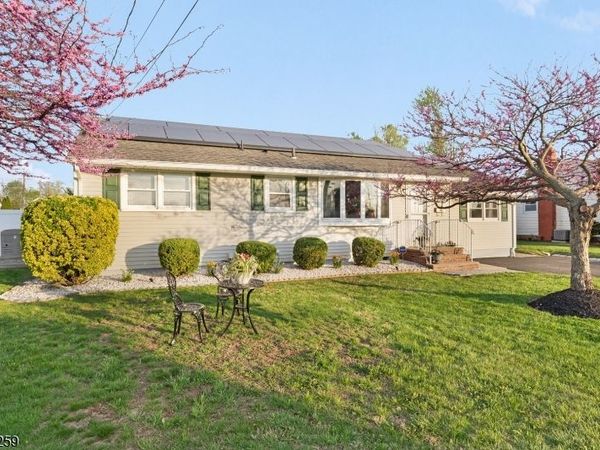 909 Newark Ave, Manville, NJ 08835