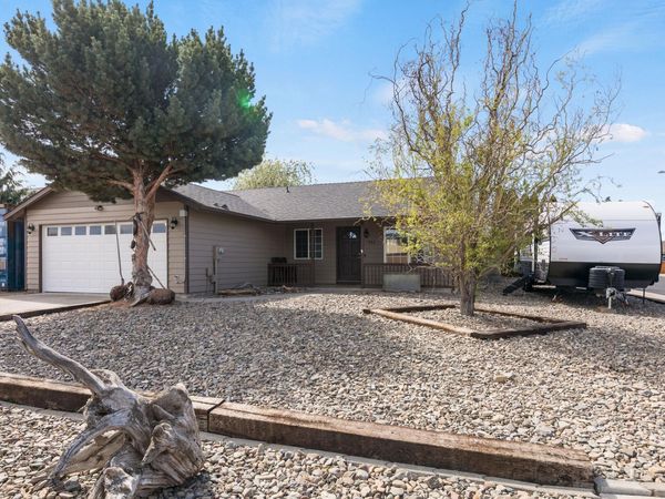 906 NE Mahogany Street, Prineville, OR 97754