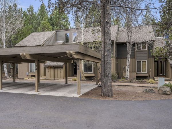 17755 Lake Aspen Court, Unit 25, Sunriver, OR 97707