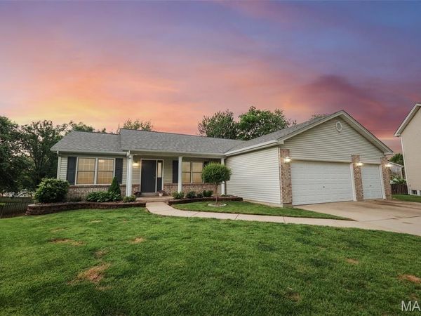 1433 Sportsmans Court, O'Fallon, MO 63366