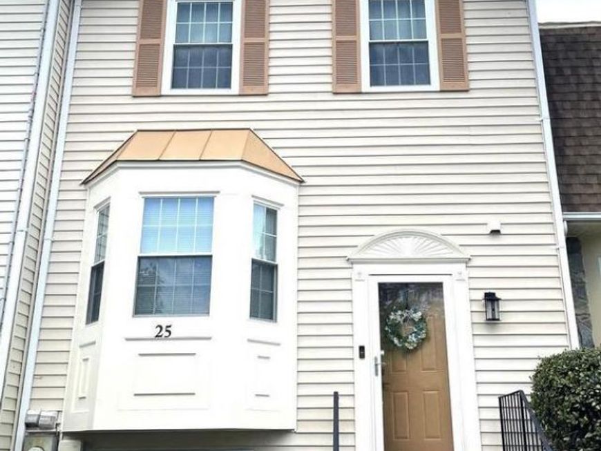 25 Hunters Gate Court , Silver Spring, MD 20904 Main Photo