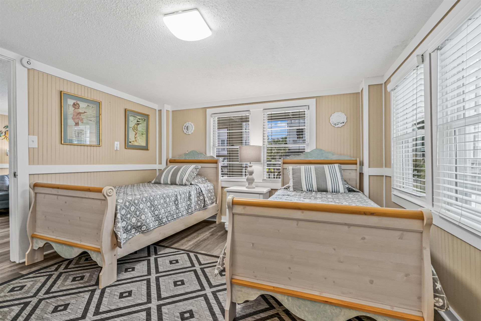 615 Doyle Ave. Photo 24