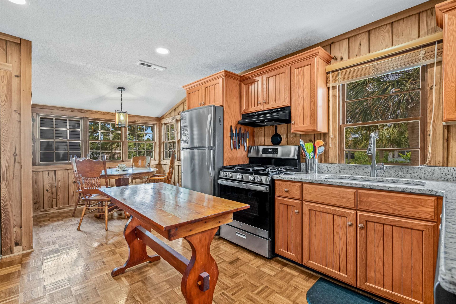 615 Doyle Ave. Photo 37