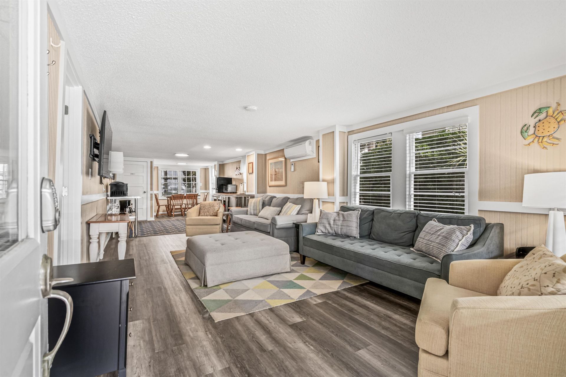 615 Doyle Ave. Photo 9