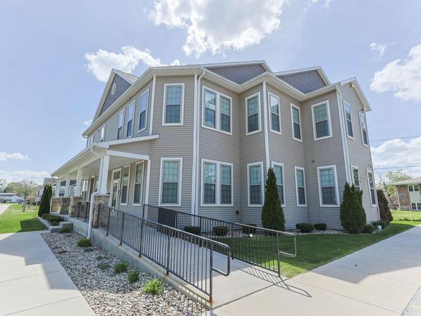 1017 Keenan Court, Unit 21B, South Bend, IN 46615