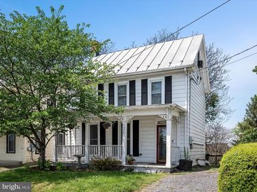 5479 MAIN STREET , STEPHENS CITY, VA 22655