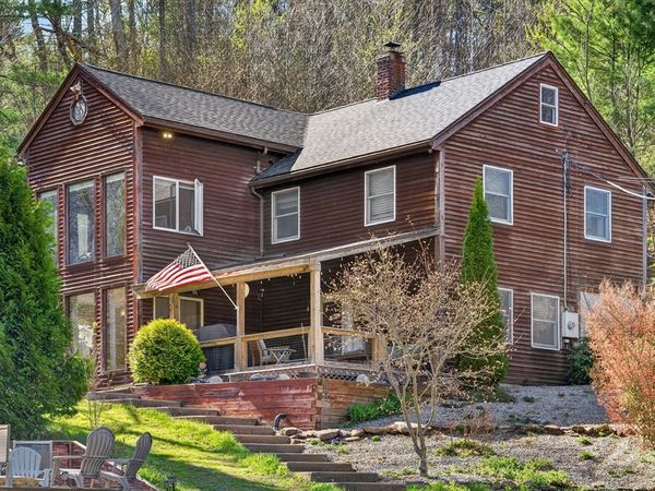 156 Wales Rd, Brimfield, MA 01010