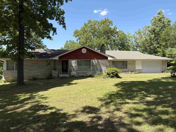 614 Pickwick St, Sheffield, AL 35660