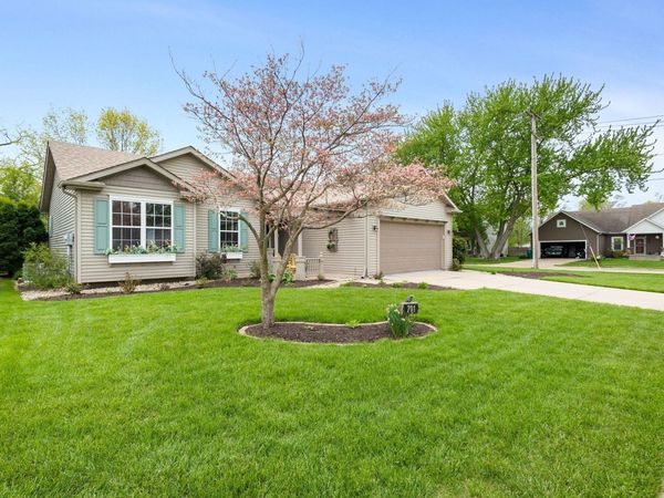 701 Prism Valley Drive, Mishawaka, IN 46544